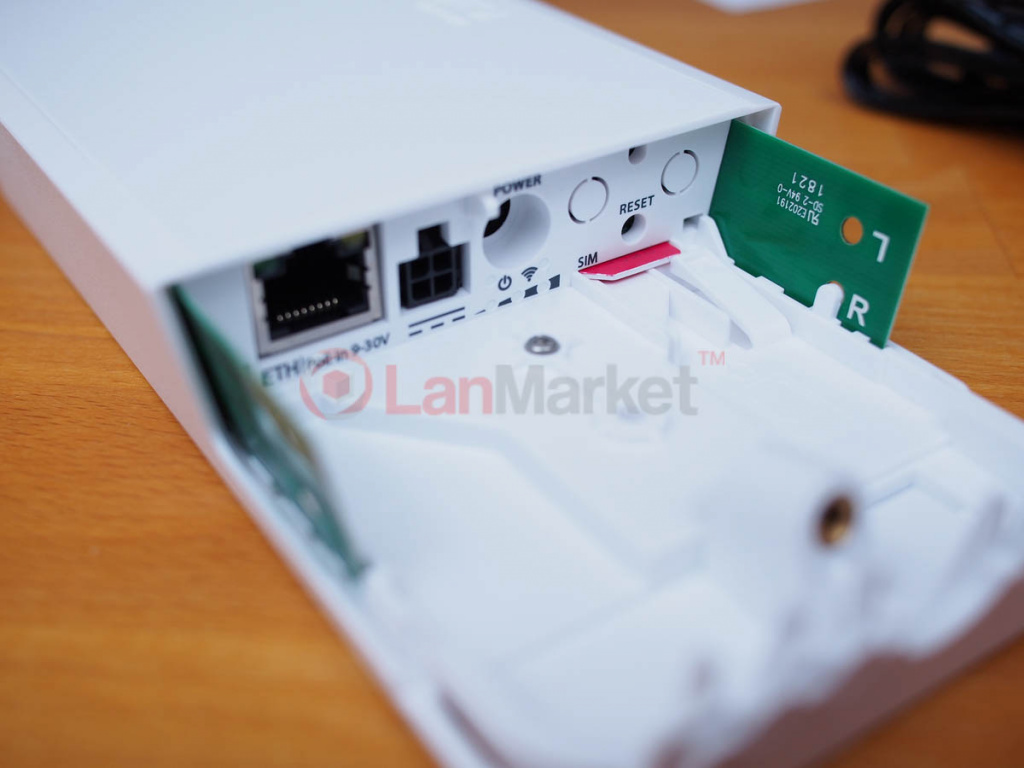 section1_wap_lte_kit_review_pic17_sim_inserted.jpg
