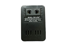 Перетворювач напруги трансформаторний 100W Input 220 V/Output 110V + універсальна розетка